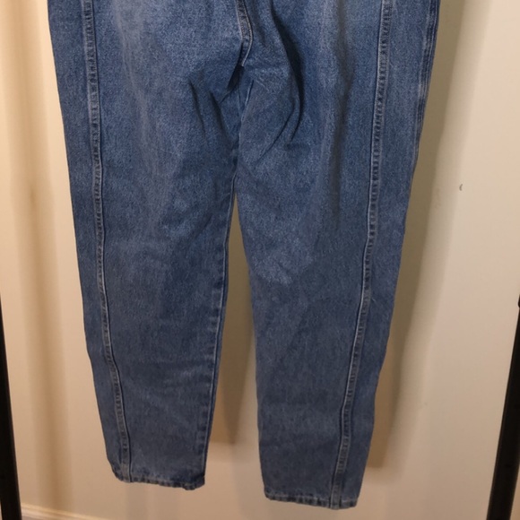 Balloon Mom Jeans 🎈 - Picture 3 of 4